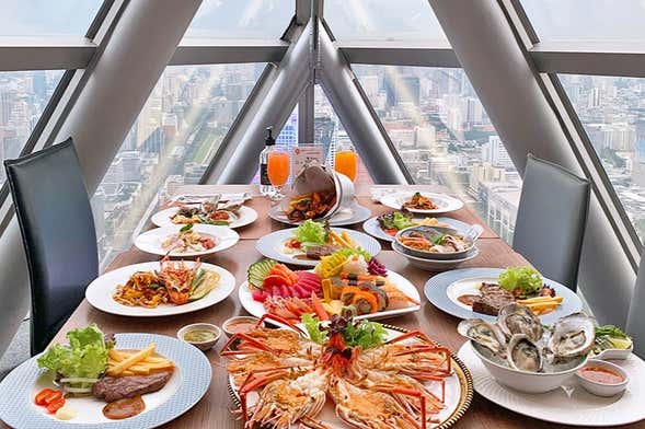 Cena al Baiyoke Sky Hotel
