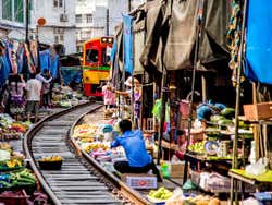 Mercato sui binari